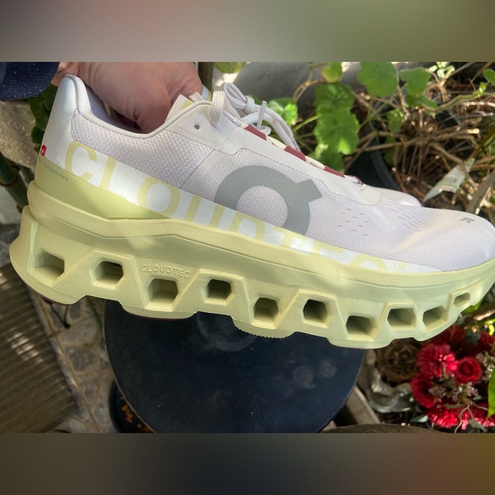 Men’s On Cloudmonster NWOT. Size 12.